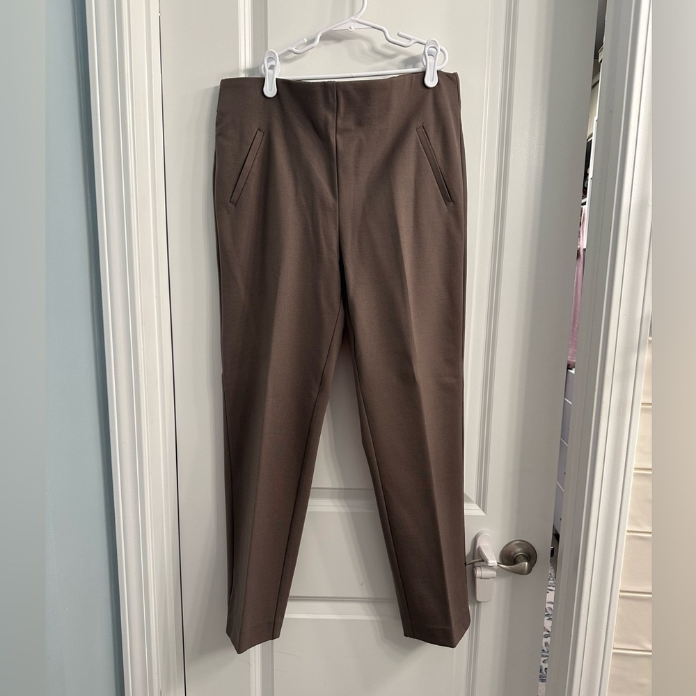 Chico's Elegant Tan Trousers